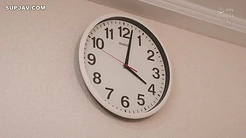 On The Most Dangerous Day Of The Month When You Are Most Likely To Get Pregnant... I Took My Beloved Wife To My Stepbrother For A Whole Day And Had Him Directly Inseminate Her - Hinako Mori