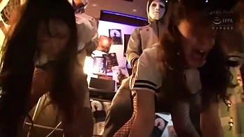 00026,Beautiful woman's lewd appearance