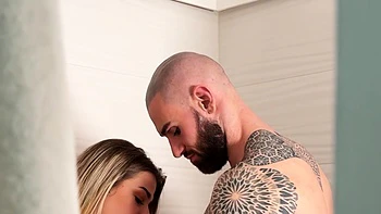 Marie accepts the invitation of a sulphurous couple!! - Jacquie et Michel TV