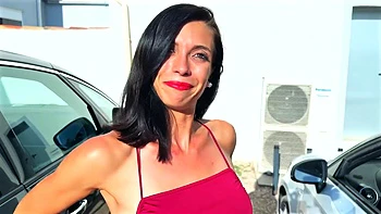 Japanese traditions seduce Viota - Jacquie et Michel TV