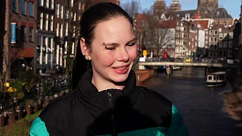 Mary-Jane is enjoying herself again! - Jacquie et Michel TV