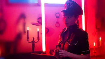 Luna's first mission - Jacquie et Michel TV