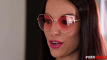 Slutty Young Professional Victoria Daniels Takes DP to Seal the Deal GP2006