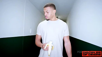 Juicy Pawg Payton Preslee Gets Her Pussy Pounded Balls Deep By