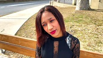 Anissa, 22, has just shot her first porn film from Bordeaux! - Jacquie et Michel TV