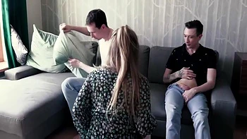 Delightful Darling - Lodzik Trailer