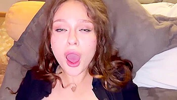 Pov: Stepsister Lost To Her Booty At Cards. On An Open Butt