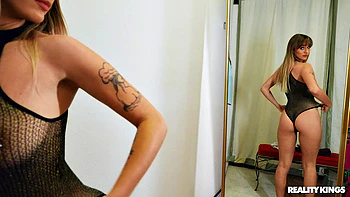 Fitting Room Pounding