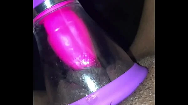 Watch my pussy get sucked and lucked. Gets huge!!