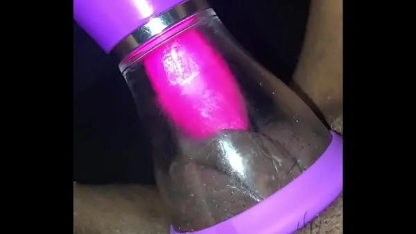 Watch my pussy get sucked and lucked. Gets huge!!