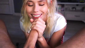 Step sis let me blow and facial her for doing homework - super-sexy gonzo porn!