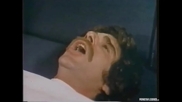 Classic Pornstar Linda Lovelace Gives An Incredible Blowjob Till He Cums