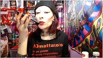 Miss Wagon Vegan Insults, Offends And Says Bad Words To Googles Assistant