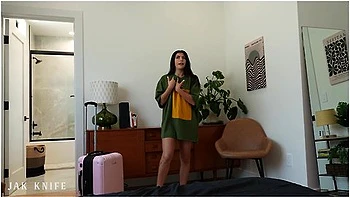 British Step-sis Forgot To Wear Panties To Bed - Gal Ritchie