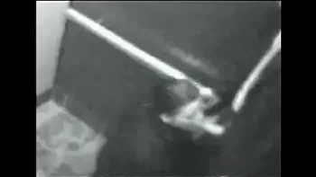 Quarentona portuguesa Susana faz broche ao patrï¿½o no elevador