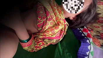 Desi Look Like Pathani Girlfriend, Small Dick