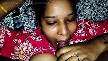 Desi Bhabhi Morning Blowjob - Big Natural Tits & Happy Ending Homemade