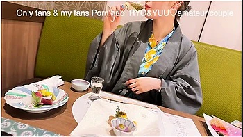 かわいい彼女とお泊まりスノーホートtート寝起きを襲っておはフェラ中出しsex素人/カッフル/ハメ撮り/スタイル抜群/温泉/浴衣/色白/美乳/英語字幕