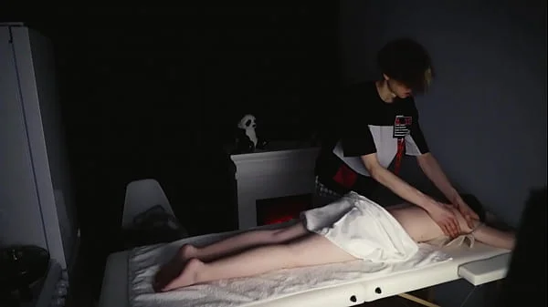 masturbate to her with a toy after a massage, she doesn't mind