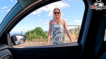 German blonde Tourist Milf picked up for Car Sex