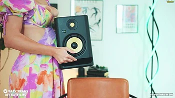 Hot Busty Brunette 020: Amateur, Bongacams  Masturbation Porn