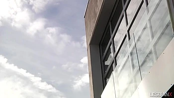 Two Lesbian Sluts On Vacation Have Lots Of Sex Together!