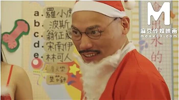 Have A Group Sex Party On Christmas Eve With A Girl Dressed As Santa!