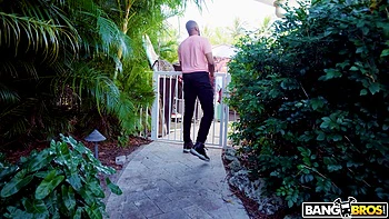 Dildo Babe Wants Dick