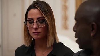 Sally, 18, language student in Lyon! - Jacquie et Michel TV