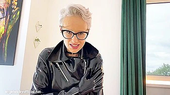 Fetish Massage Angel Wicky - Welli Angel