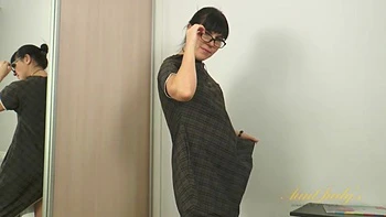 MILF Malavi Mepanse Masturbates Merrily