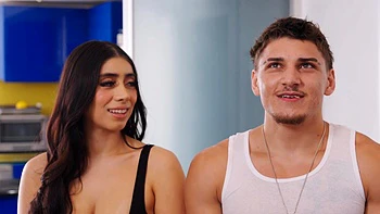 Hot Violet Myers and Victor Ray in steamy backstage action