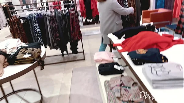 Blowjob in the chaning room - shopping in the mall goes wild - She swallows my cum in public