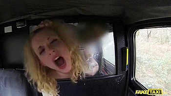 Stunning Hottie Gets Her Arse Filled With Cabbies Cum 2 - Anita