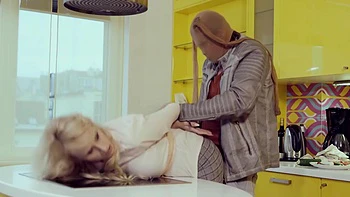 Maya gets caught on the hood of the car! - Jacquie et Michel TV