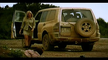 Bobbi Is Making out with a Guy in the Four Wheel Drive - Private Porn Sex Videos