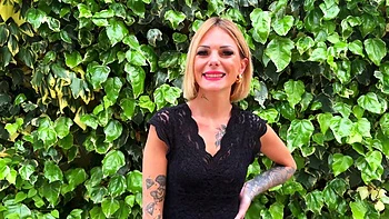 Stella fantasized about La Meute! - Jacquie et Michel TV