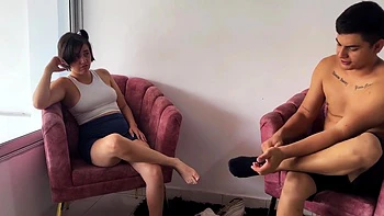 I Arrive Home With My Sexy Stepsister From The Gym And I Convince Her Until I Finish Doing Cardio By Putting