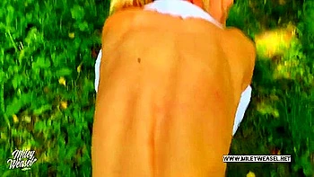 Golden-haired Schlampe An Der Strasse Aufgegabelt Und In Den Arsch Gefickt