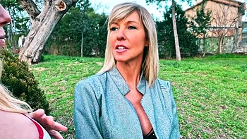 Rose and Josh find a complicity thanks to their host - Jacquie et Michel TV