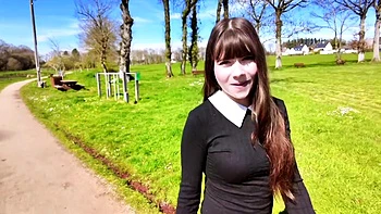 Explosive boat trip for Emma, 30 years old! - Jacquie et Michel TV