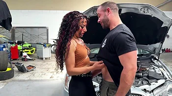 Pandora, 28 years old, adopted by Marseille! - Jacquie et Michel TV