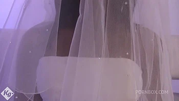 Ebony Babe Hooks Up With Her Indian FWB Before Her Wedding