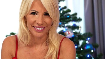 The hottest solo action with Tiffany Rousso in sexy lingerie ever