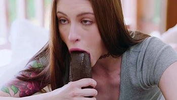 Brunette babe Anna De Ville gets her pussy railed by bbc