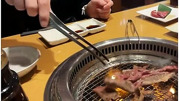 Nasty Office Worker Woman Eats Yakiniku Alone On Holidays