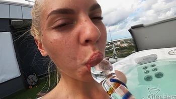 Amelia Miller plays with her pussy by the pool