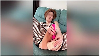 A Perverted Milf Masturbates With A Very Thick Dildo And Comes Continuously In Her Body Stockings