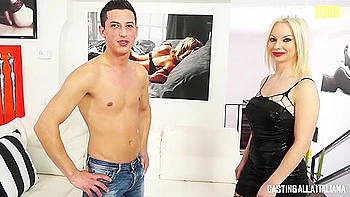 Huge Tits Blonde Alessia Di Pesaro Loves