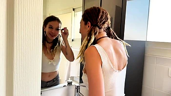 Ashley and Elisa fucking like wild people! - Jacquie et Michel TV